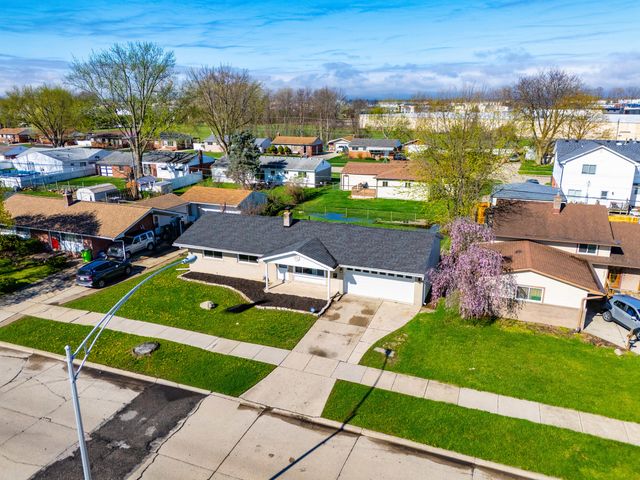 34573 Chope Place, Clinton Twp, MI 48035