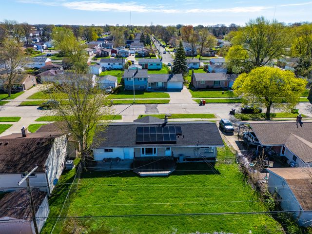 34573 Chope Place, Clinton Twp, MI 48035