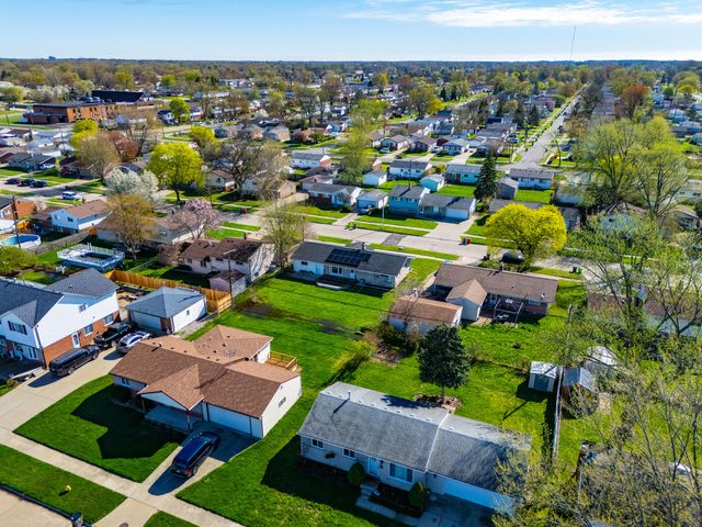 34573 Chope Place, Clinton Twp, MI 48035