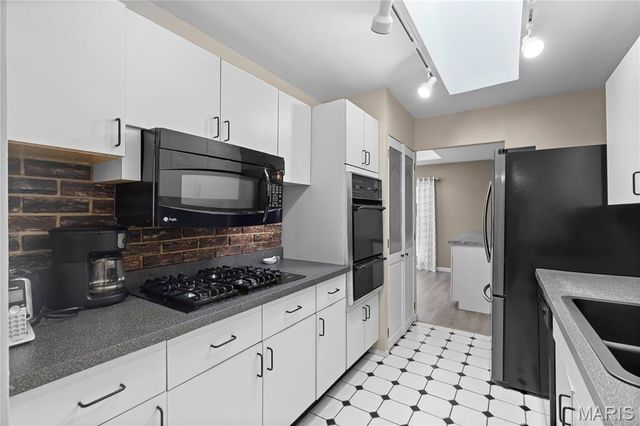 701 Chevron Drive, Mehlville, MO 63125