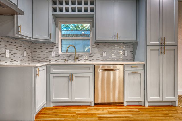 2370 San Marcus Avenue, Dallas, TX 75228