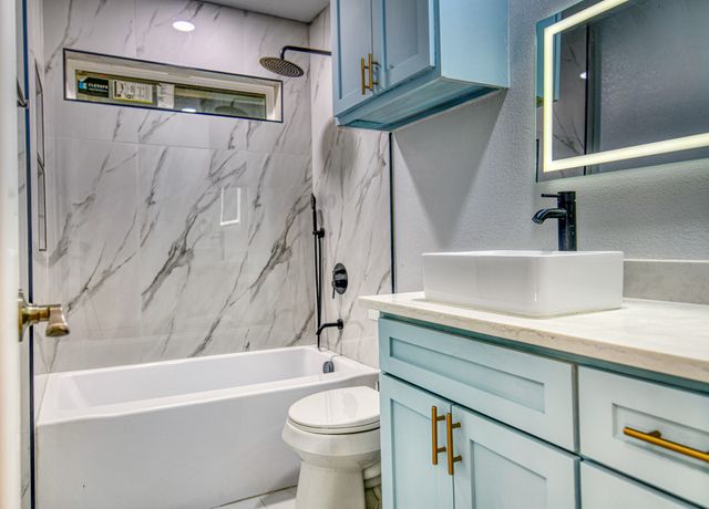 2370 San Marcus Avenue, Dallas, TX 75228