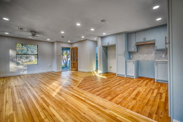 2370 San Marcus Avenue, Dallas, TX 75228