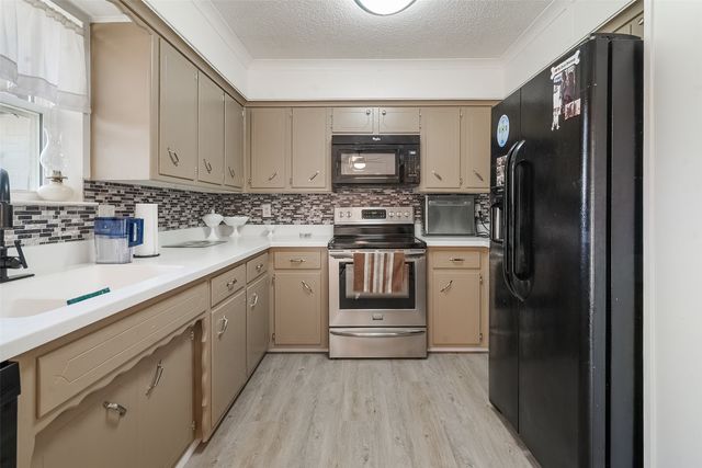 424 Ridgeview Road, Sherman, TX 75092