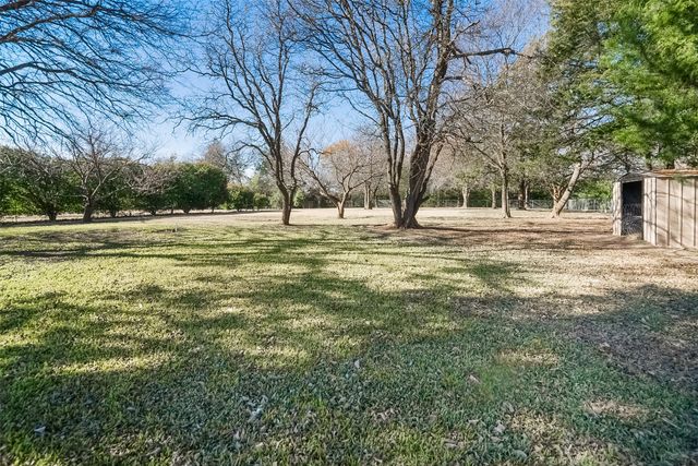 424 Ridgeview Road, Sherman, TX 75092
