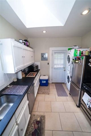 4038 N Roswell Street, Dallas, TX 75219