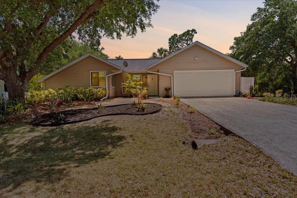 Image 27 of property listing at 16235 BANYAN AVENUE, Port Charlotte, FL 33954