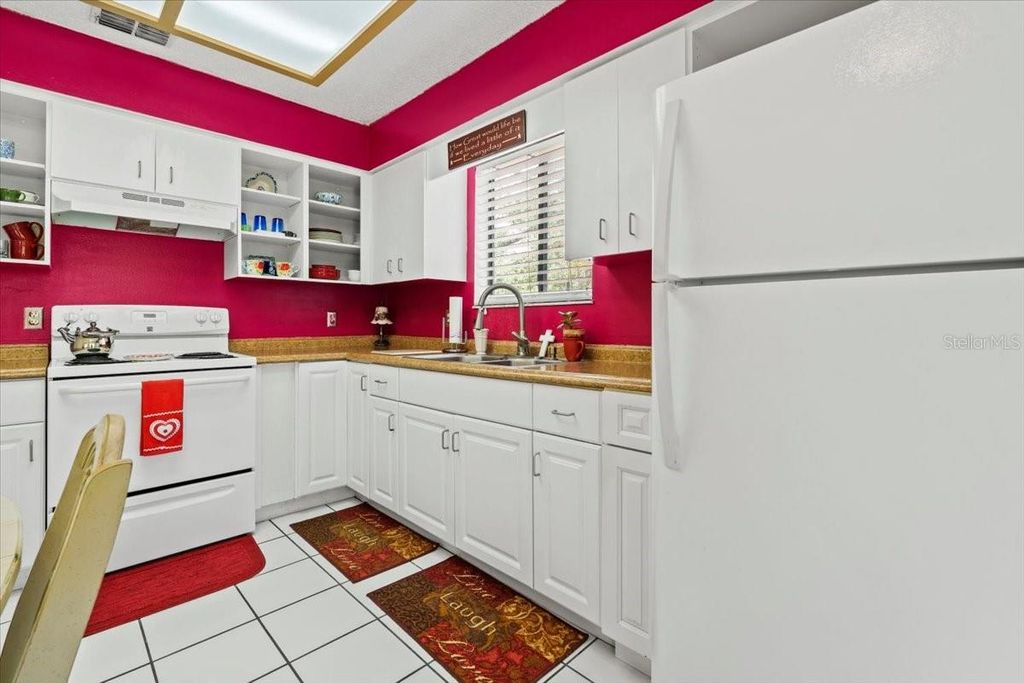 Image 10 of property listing at 16235 BANYAN AVENUE, Port Charlotte, FL 33954