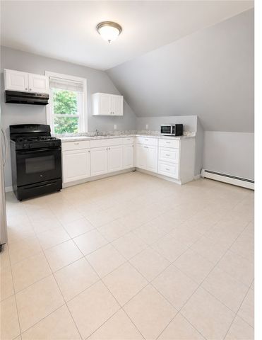 40 Norwich Avenue 3, Providence, RI 02905