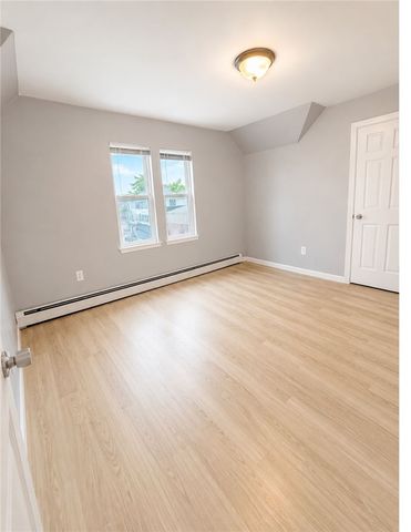 40 Norwich Avenue 3, Providence, RI 02905