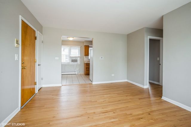 9791 Ivanhoe Avenue 1S, Schiller Park, IL 60176
