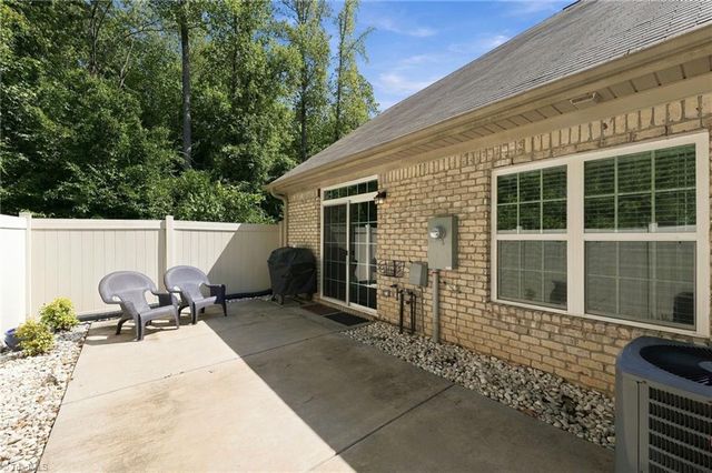 22 Pisgah Forest Circle, Greensboro, NC 27455