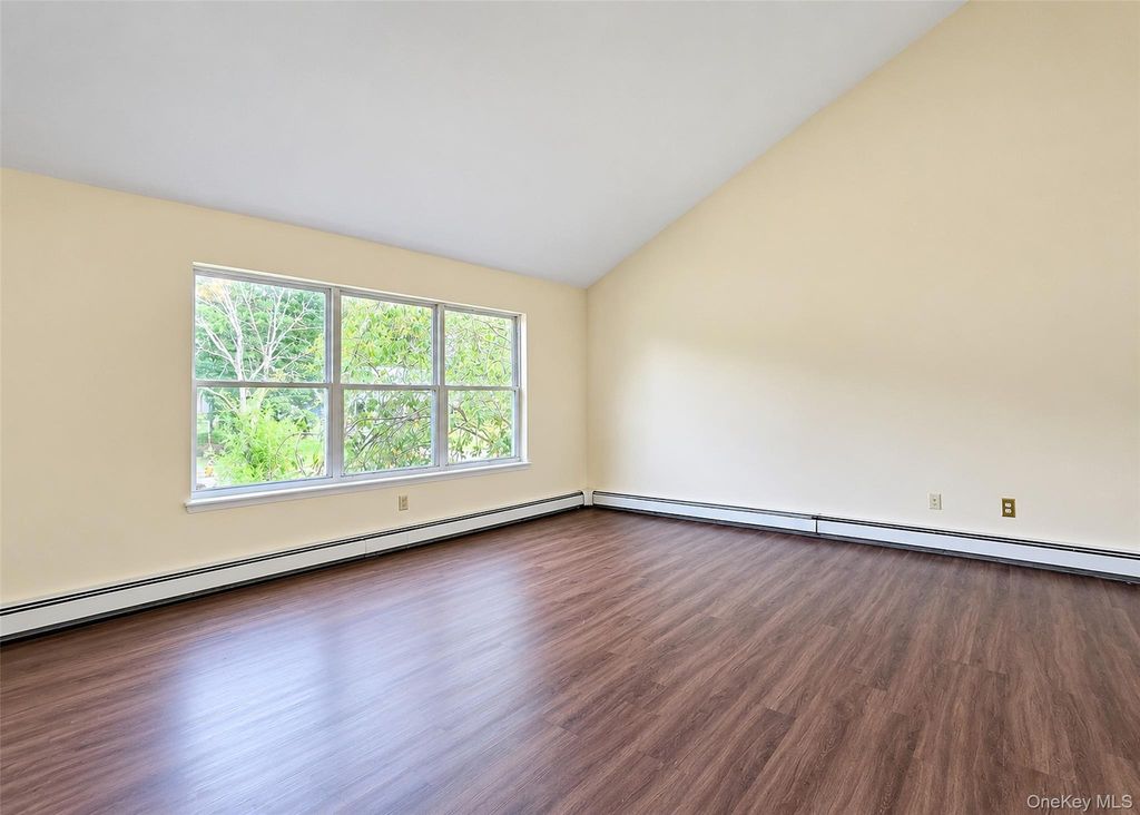 6 Gordal Lane, Coram, NY 11727 — photo 4