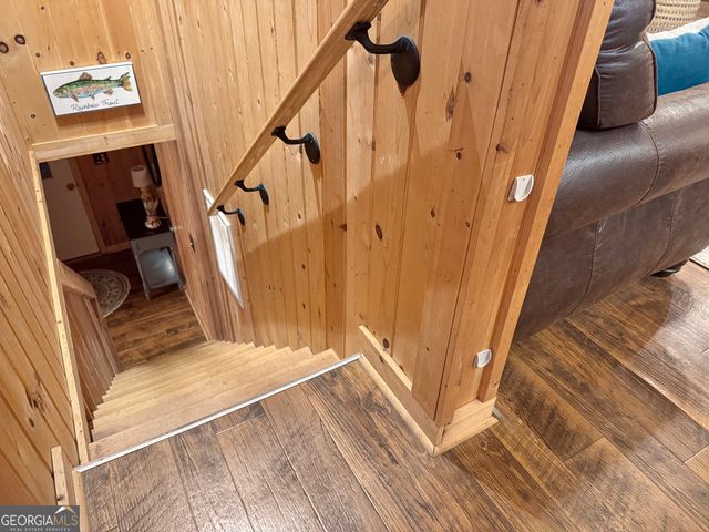 185 Pope Dickson Lane, Clarkesville, GA 30523