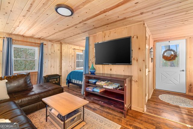 185 Pope Dickson Lane, Clarkesville, GA 30523