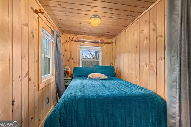 185 Pope Dickson Lane, Clarkesville, GA 30523