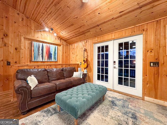 185 Pope Dickson Lane, Clarkesville, GA 30523