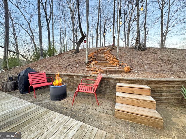 185 Pope Dickson Lane, Clarkesville, GA 30523