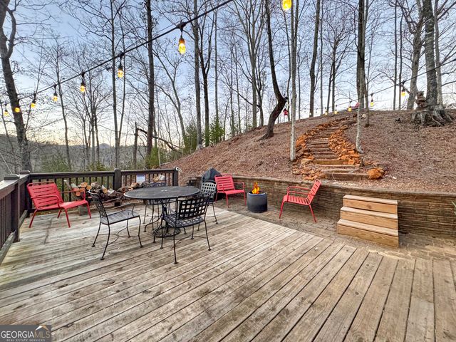 185 Pope Dickson Lane, Clarkesville, GA 30523