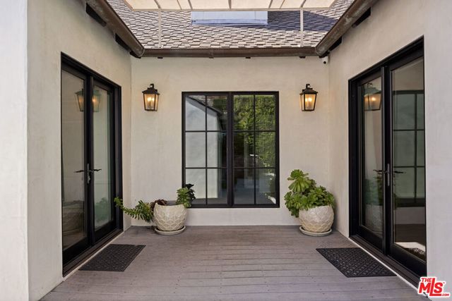 4316 N Clybourn Avenue, Burbank, CA 91505