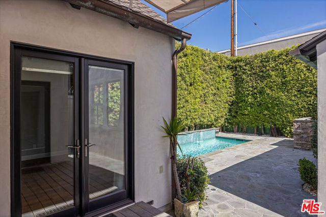 4316 N Clybourn Avenue, Burbank, CA 91505