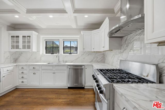 4316 N Clybourn Avenue, Burbank, CA 91505