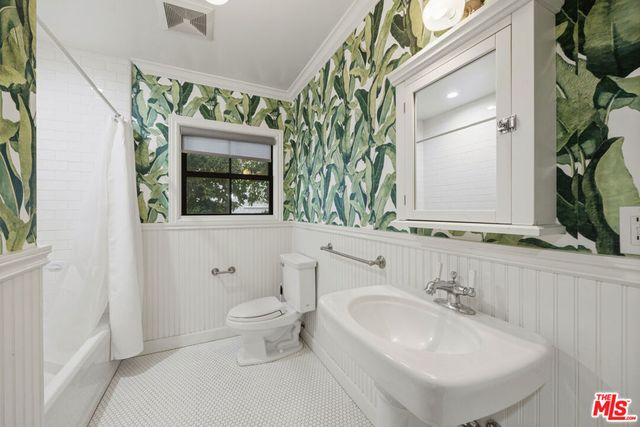 4316 N Clybourn Avenue, Burbank, CA 91505