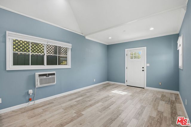 4316 N Clybourn Avenue, Burbank, CA 91505