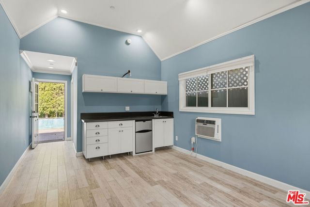 4316 N Clybourn Avenue, Burbank, CA 91505