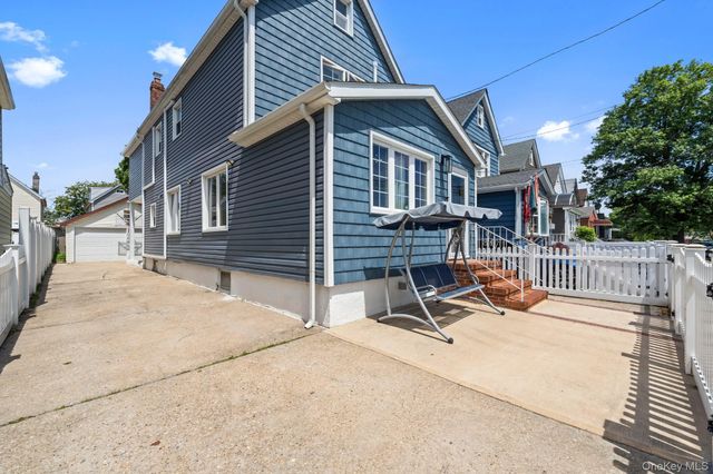43 Dewitt Street, Valley Stream, NY 11580