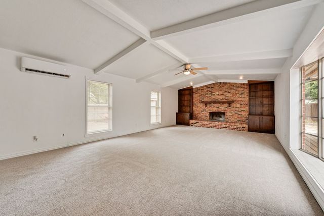 244 Palomino Drive, Saginaw, TX 76179