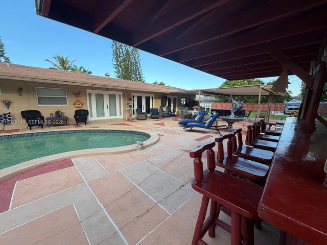 17405 SW 109th Ct, Miami, FL 33157