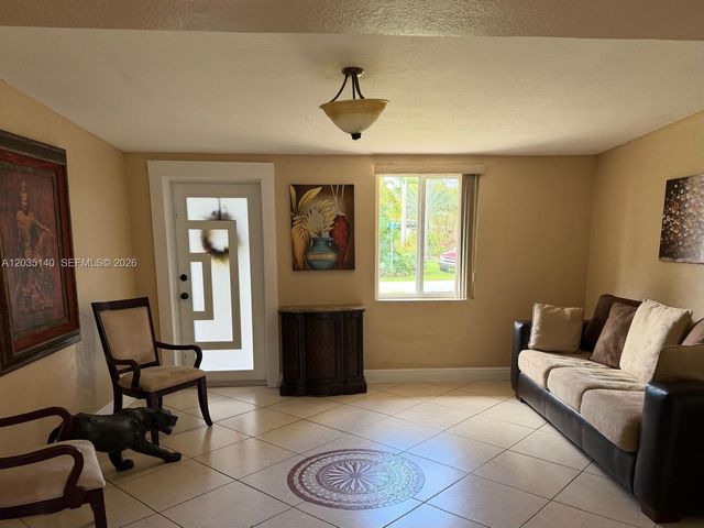 17405 SW 109th Ct, Miami, FL 33157