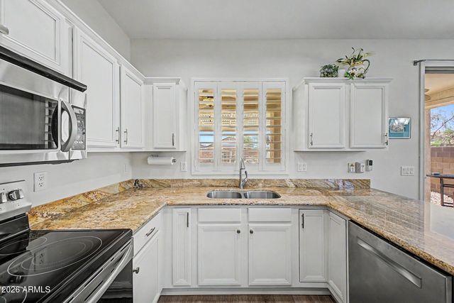 17075 W NORTHAMPTON Road, Surprise, AZ 85374