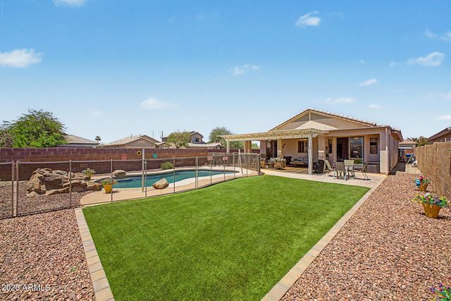 17075 W NORTHAMPTON Road, Surprise, AZ 85374