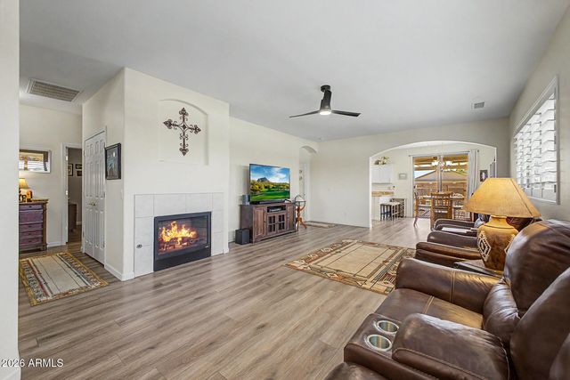 17075 W NORTHAMPTON Road, Surprise, AZ 85374
