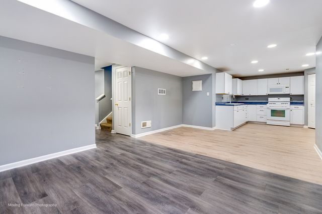 3187 Venetian Way, Montgomery, IL 60538