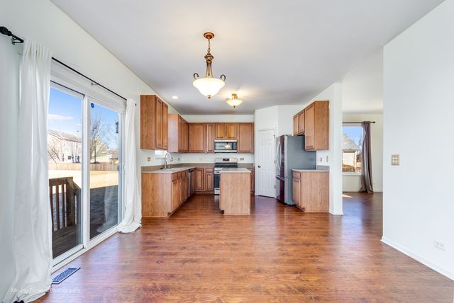 3187 Venetian Way, Montgomery, IL 60538