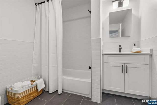 521 10th Street B2, Union City, NJ 07087