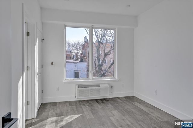 521 10th Street B2, Union City, NJ 07087