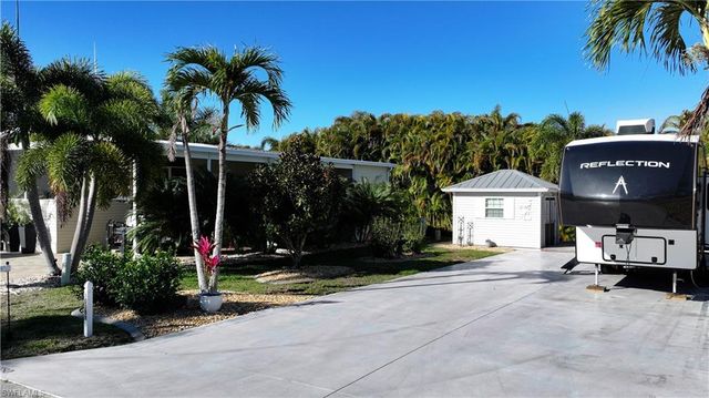 10380 Nightwood DR, Fort Myers, FL 33905