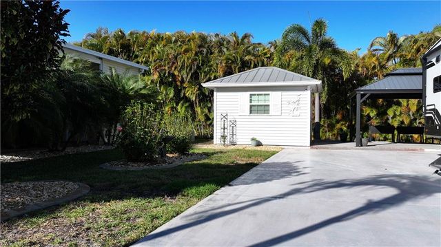 10380 Nightwood DR, Fort Myers, FL 33905
