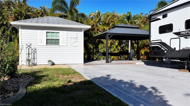 10380 Nightwood DR, Fort Myers, FL 33905