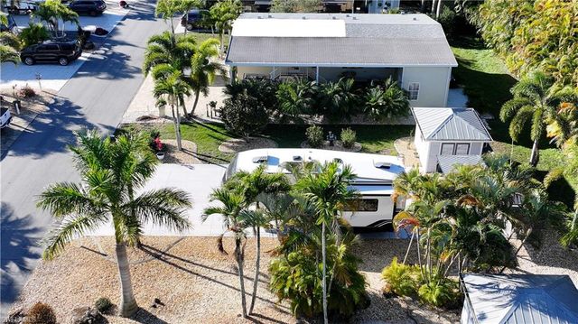 10380 Nightwood DR, Fort Myers, FL 33905