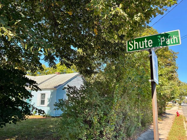 30 Shute Path, Newton, MA 02459