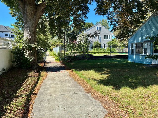 30 Shute Path, Newton, MA 02459