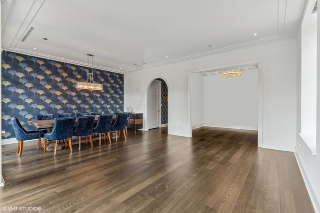 118 E Erie Street 27G, Chicago, IL 60611
