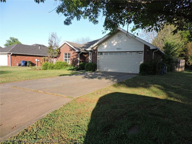 7001 Red Bud Drive, Fort Smith, AR 72916