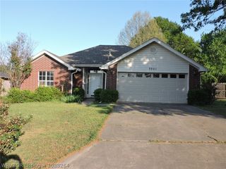 7001 Red Bud Drive, Fort Smith, AR 72916