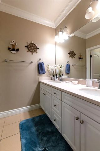 597 S Kroeger Street, Anaheim, CA 92805